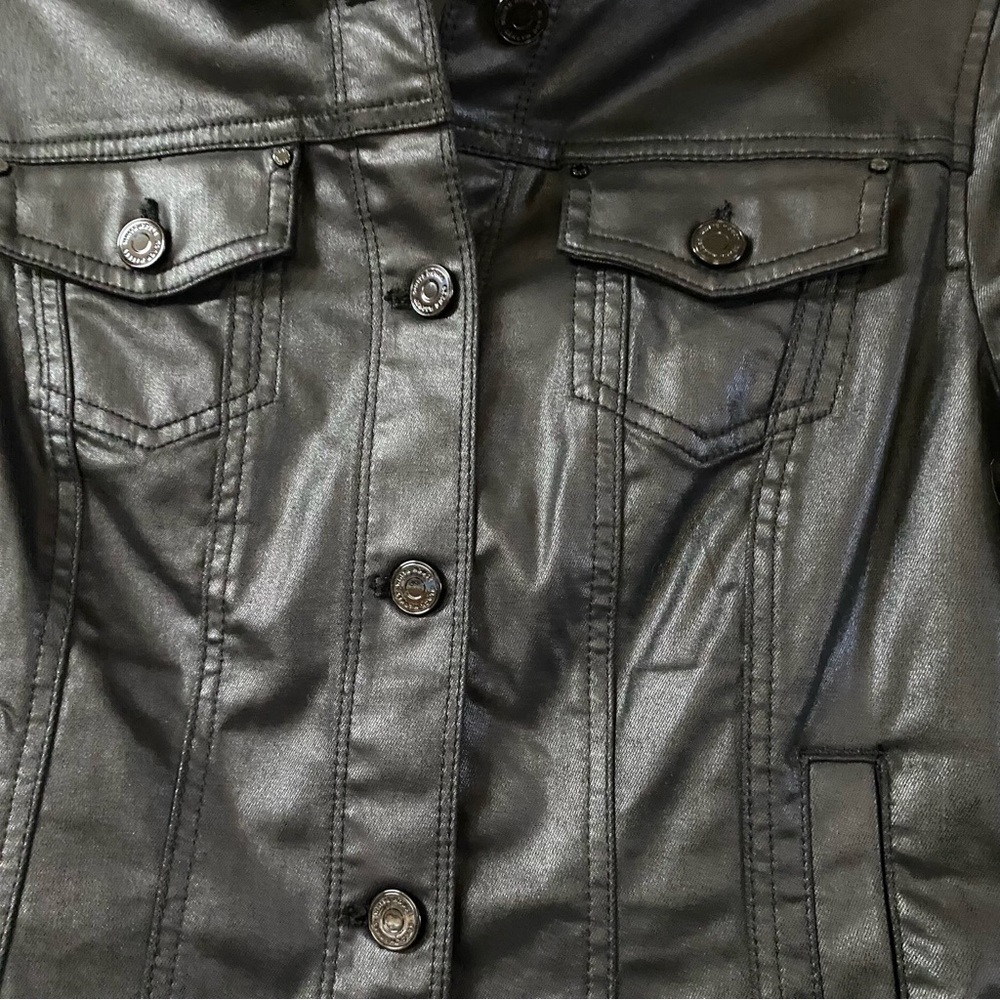 White House Black Market Coated Denim Classic Cropped Faux Leather Jacket Size 4 - Picture 7 of 16